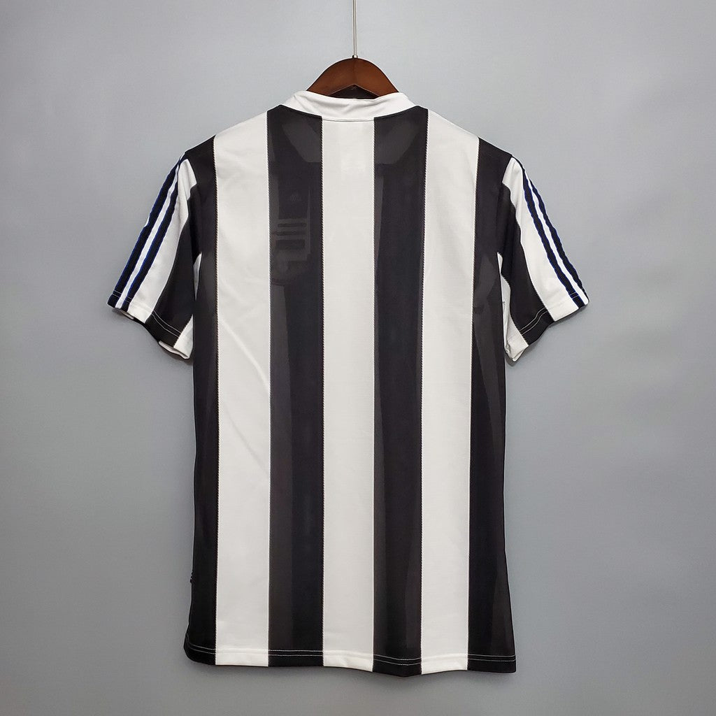 Newcastle United 1995-97 Home Retro Football Jersey(Pre-book)